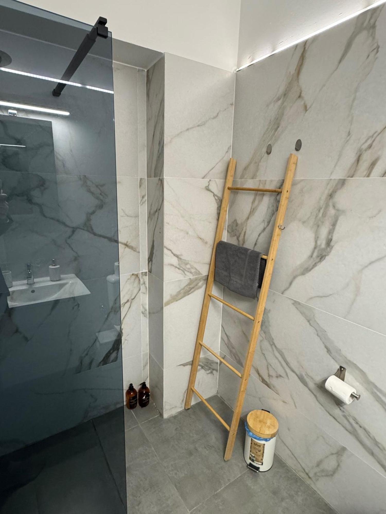 Afrodite Central Apartment By Vpn Athen Exterior foto